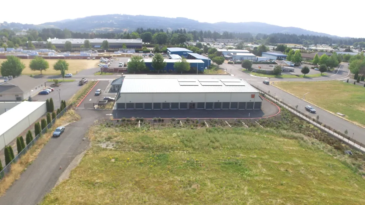 Newberg Storage Center