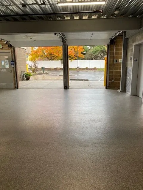 Loading bay
