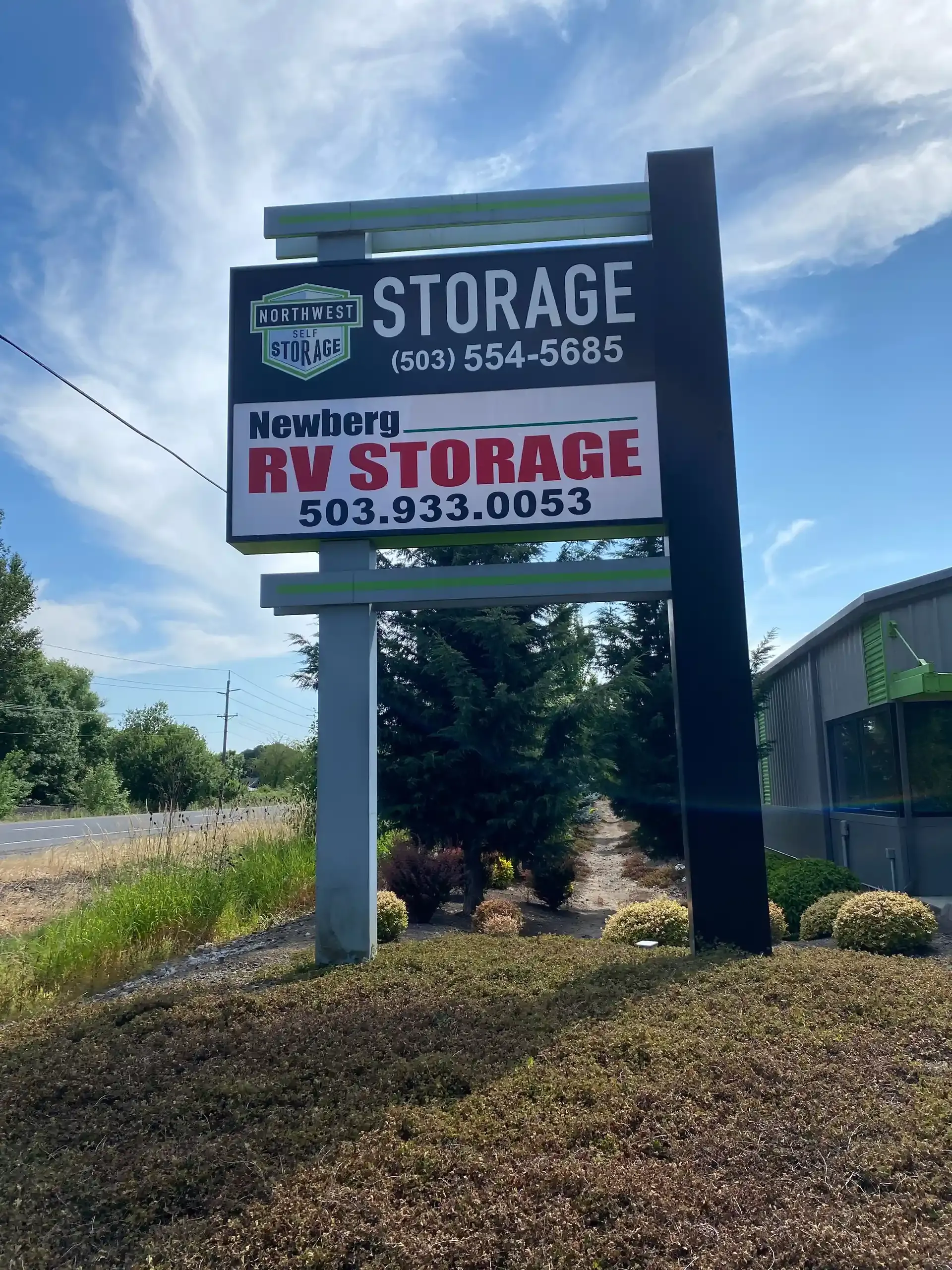 Newberg RV sign